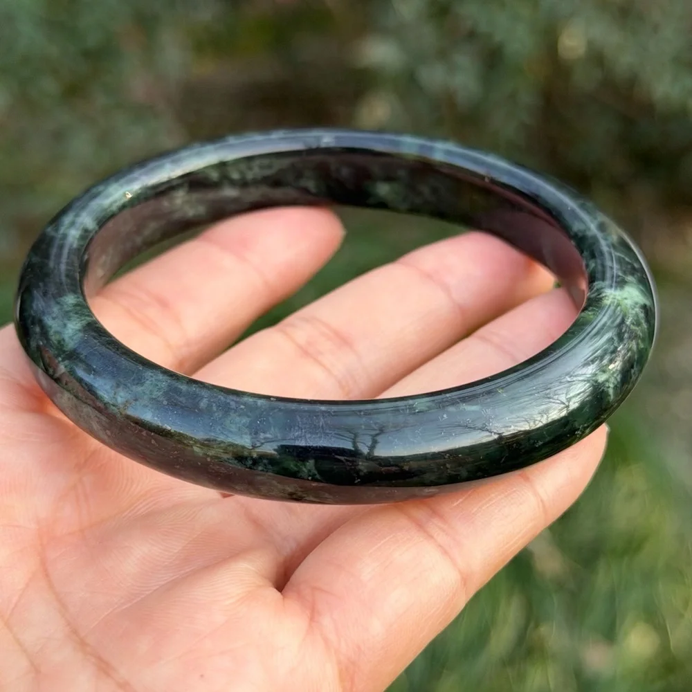 67mm inner‎ diameter dark green Xiuyu jade bangle 1214